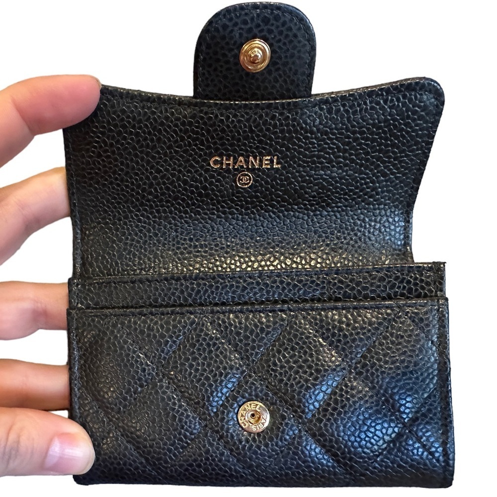 🎉2xHP ‼️CHANEL Flap Card Case- gold HW Black caviar EUC - Picture 4 of 13